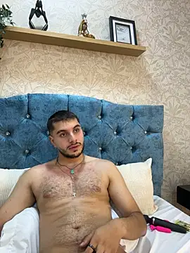 AmadeoWild – Naživo XXX chat