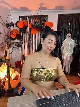 Chatroom XXX en direct de karimelee_