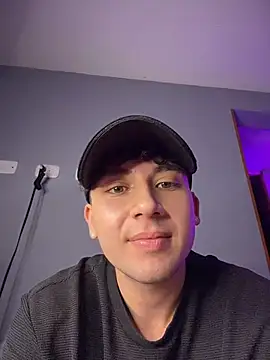 Czat XXX na żywo – OLIVER_K