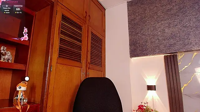 Skyee_angel Adlı Modelin Canlı XXX Sohbeti