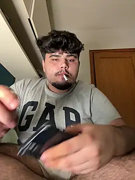 Yannick04 Live XXX-chat