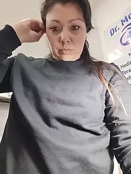 צ'אט XXX בשידור חי של SARA_21-