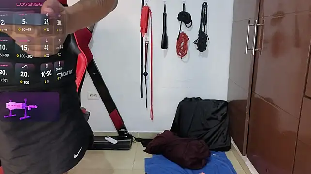دردشة Alejandro_and_Deiby الجنسية المباشرة