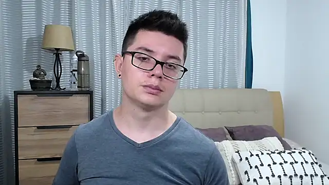 BlackFoXXX69 Chat XXX in diretta