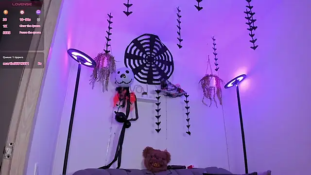 Violeta_Velvet_ Adlı Modelin Canlı XXX Sohbeti