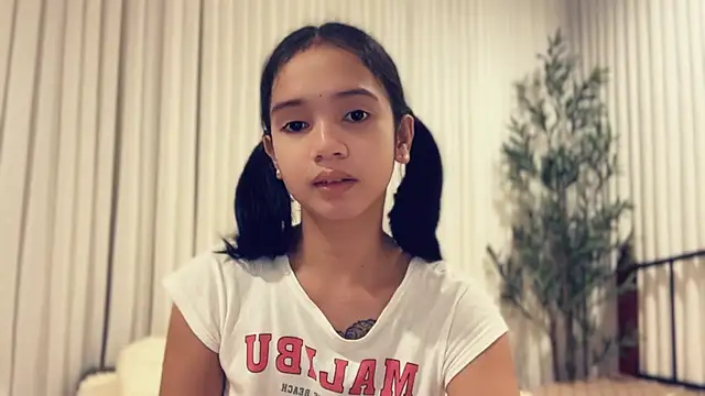 Czat XXX na żywo – newmodel12345
