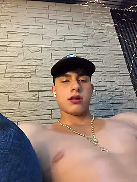Lander_Cruz live XXX chat