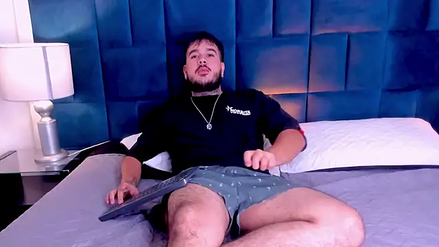 DanteBlossom's Live XXX Chat