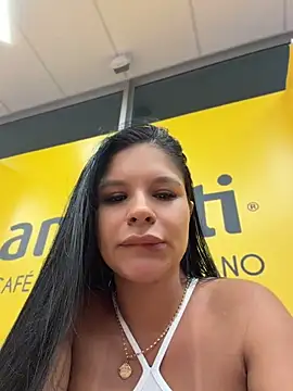 Elara_Luxe's Live XXX Chat