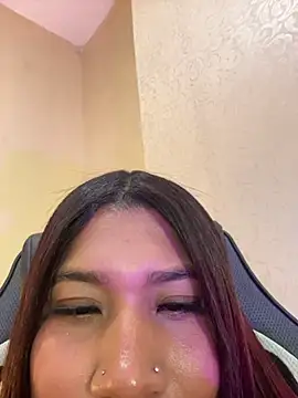 แชท XXX สดของ Cherry_Charlottee