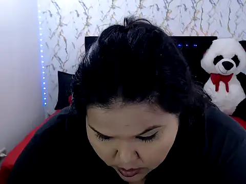magda_curvy2324 Live XXX-Chat