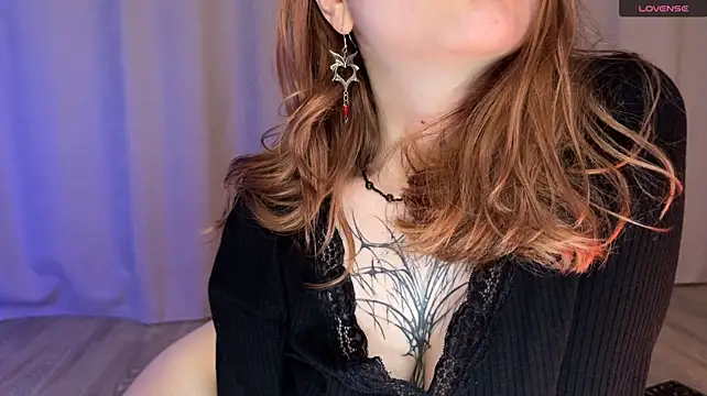Squirtybb XXX чат на живо