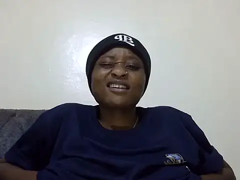 SweetTemptationKE live XXX chat