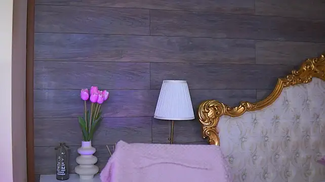 Juicy_Jessye élő XXX-chatje