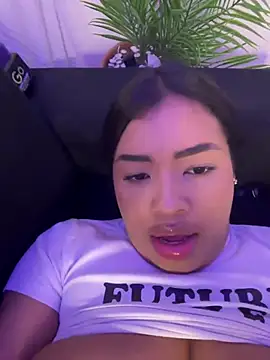 EbonyStars Adlı Modelin Canlı XXX Sohbeti