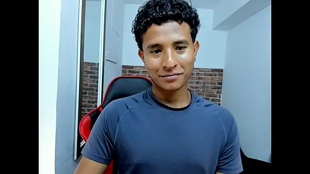 WIZARD-ALESSANDRO Live XXX Chat