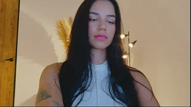 Chatroom XXX en direct de GrettaBenett