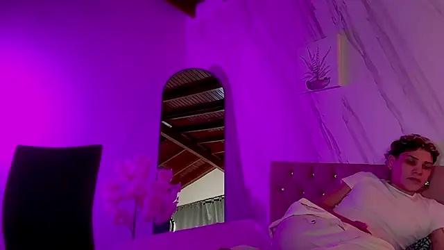 MarcellaGriffin's Webcam Show