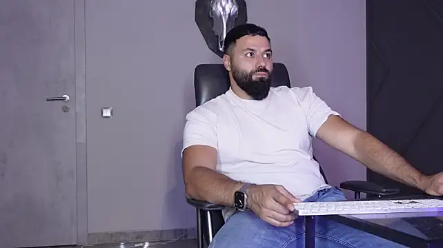 mattmasterss' Live XXX Chat