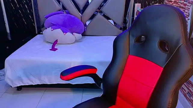 joel_embid – Naživo XXX chat