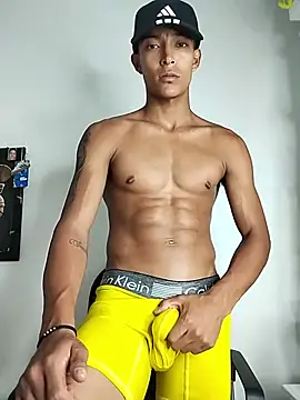 Demiansteven444 라이브 XXX 채  팅