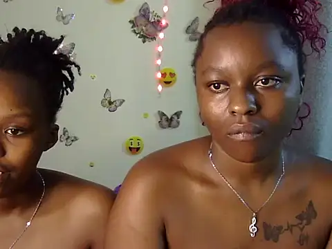 CumpieXX Chat XXX in diretta