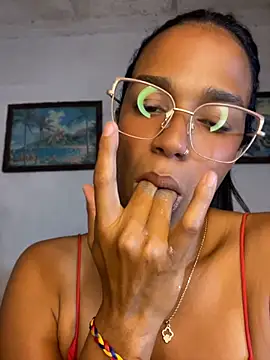 FlorSalvaje_ লাইভ XXX চ্যাট