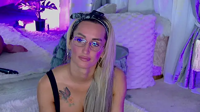 IsabelleEthan's Live XXX Chat