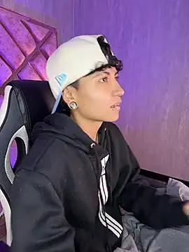 ian_mathias_ Chat XXX in diretta