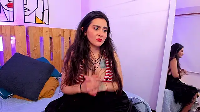 Chat XXX en directo de emily_amaya