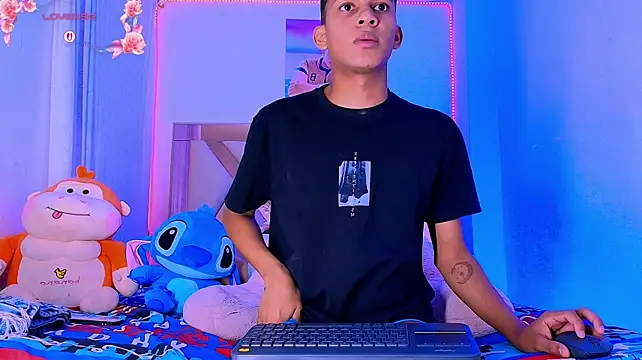 dilan_alfonzo Chat XXX in diretta