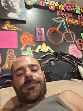 دردشة DaddyAndSplashQueen الجنسية المباشرة
