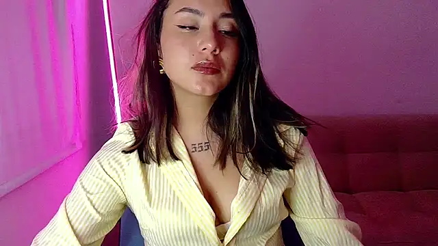Lia_14_ Live XXX-chat