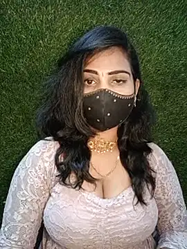 Nithyatamil Adlı Modelin Canlı XXX Sohbeti