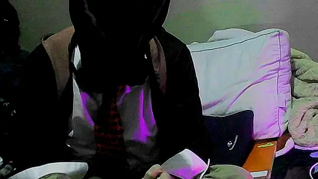 Olivermxl XXX чат на живо