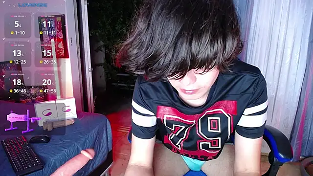 andyboy- élő XXX-chatje