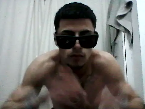 Chatroom XXX en direct de Aronfox23