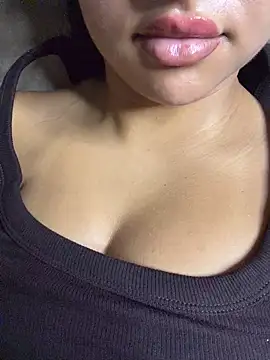 Miss_fofa's Live XXX Chat