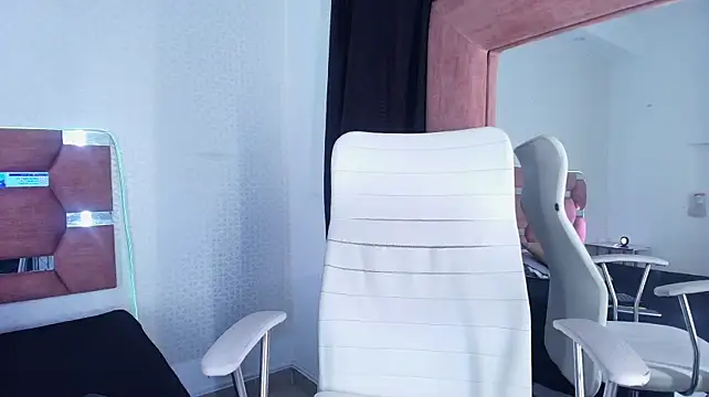 Chat XXX en directo de mia_celestee