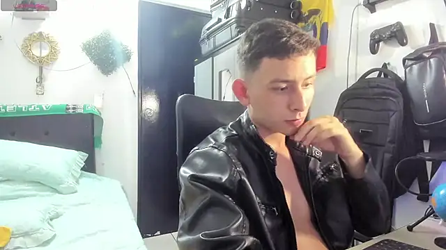 แชท XXX สดของ Christ_Miller3