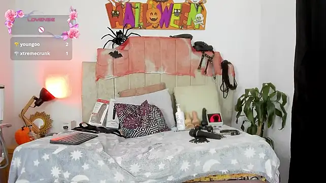 แชท XXX สดของ Petite_pepper