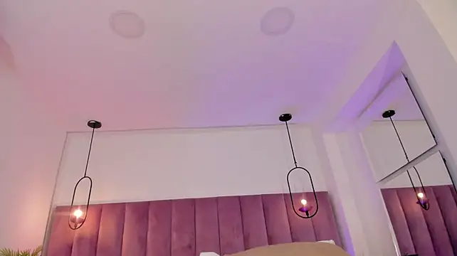 emmiily_z's Live XXX Chat