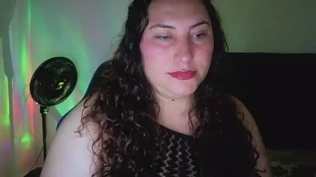 Chat +18 de JANNAH_MARTINEZ ao vivo