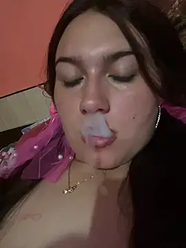 elymely Chat XXX live
