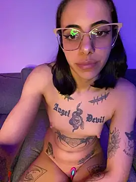 Poison_Ivy_29 Live XXX-chat