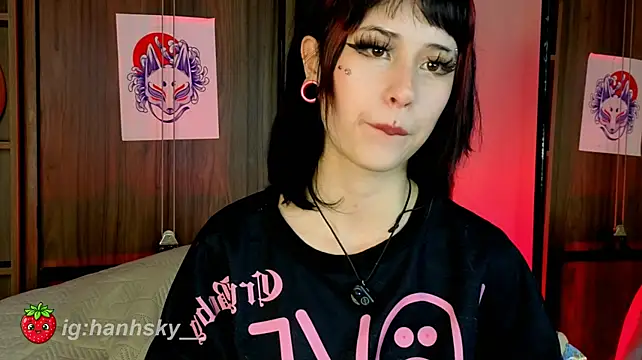 HannahSky_'s Live XXX Chat