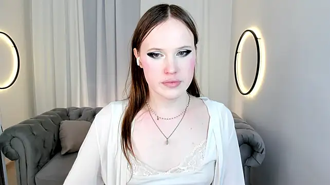 EffieMinki Live XXX-chat