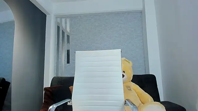 Chat +18 de OLIVER_THOMPSON ao vivo