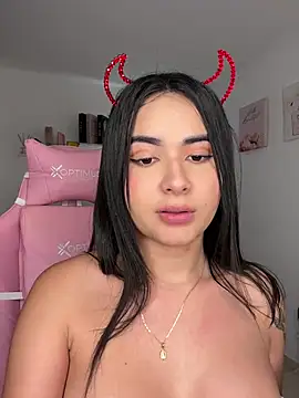 Jenn_Layton Adlı Modelin Canlı XXX Sohbeti