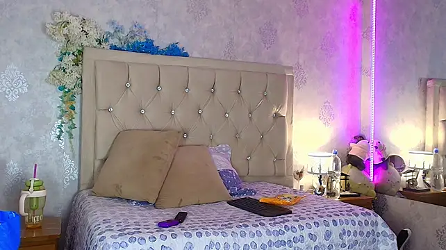 nini_love01 Chat XXX in diretta